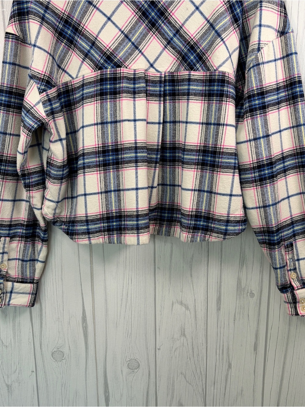 ALTAR’D STATE Cropped Plaid Flannel Button-Up, Large - Picture 8 of 14